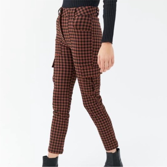 Urban Outfitters “Elaine” Checkered Skinny Cargo Pants | US 2 / UK 6 - Picture 2 of 10